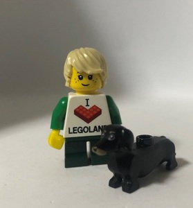 即決 新品 未使用　レゴ LEGO ミニフィグ　タウン 　レゴランドＴシャツの男の子 ダックスフンド　ペット　犬　ミニフィギュア 　シティ