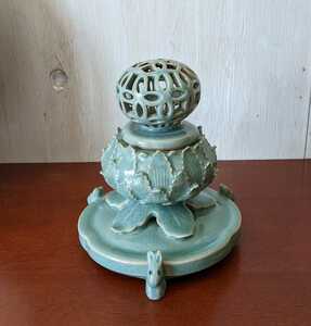  lotus flower writing . three pair .. censer box less .( search ) Goryeo celadon . tool tea utensils 