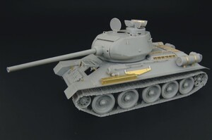 ハウラー HLX48153 1/48 T-34/85 1944年型 エッチングパーツ(ホビーボス(84809)用)