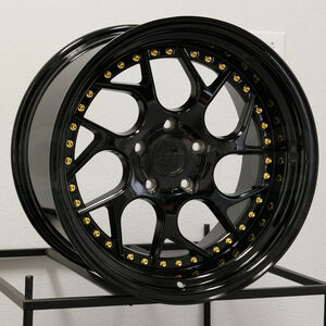 ★☆18インチ Aodhan DS1 ds01 ブラック 4本 PCD114.3 5穴 10.5j+22 スタンス USDM JDM☆★