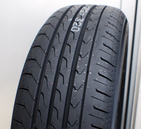 YOKOHAMA BluEarth-RV RV03 185/60R15 84H オークション比較 - 価格.com