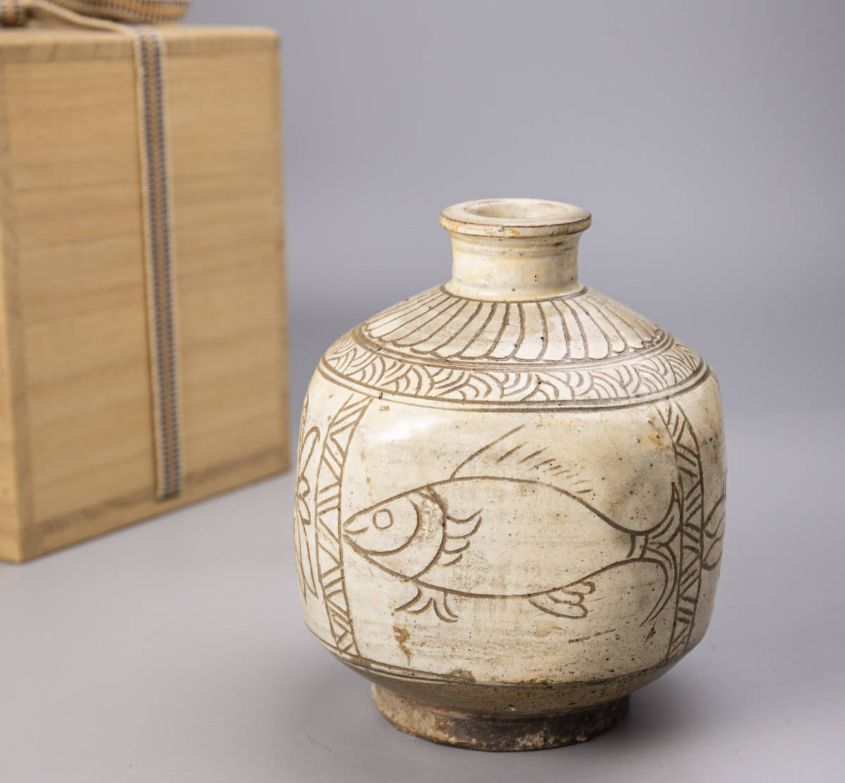中国 骨董品 磁州窯 鉄絵 刻划 唐童子紋 瓶 。 www.rotonda.com.hr