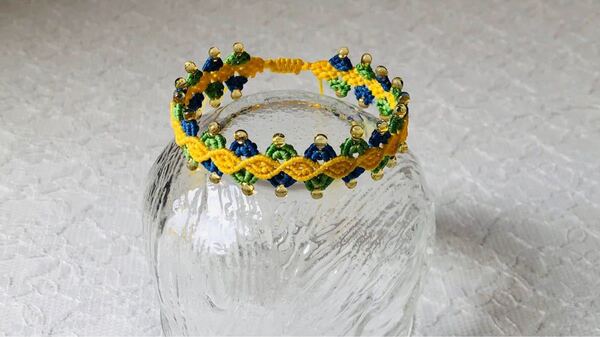 ブレスレット マクラメ編み ハンドメイド ガラスビーズ カラフル 鮮やか