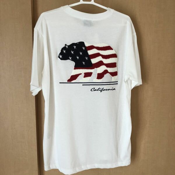 新品Tシャツ M カリフォルニア 熊 難あり レディース アメリカ国旗