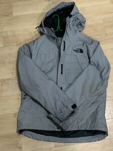 THE NORTH FACE JACKET SCOOP North Face scoop жакет серебристый жевательная резинка проверка mountain parka 3 раз "надеты" редкий 