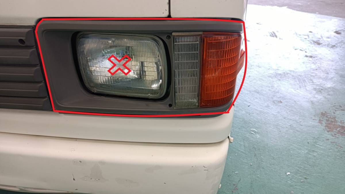 高速配送 希少品マツダE2500旧車パーツ テールウインカーランプ 丸型