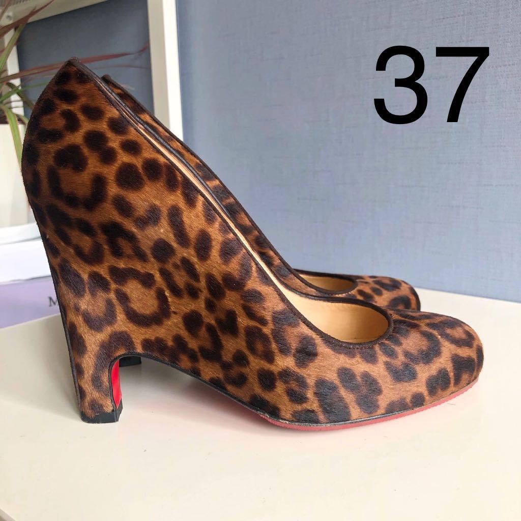 大感謝セール イタリア製 Christian Louboutin レオパード ヒール
