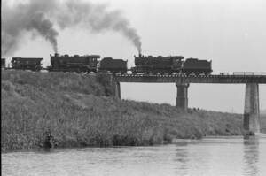 飾って楽しむ鉄道写真（去りゆく蒸気機関車：後藤寺線 ） NO.63810002