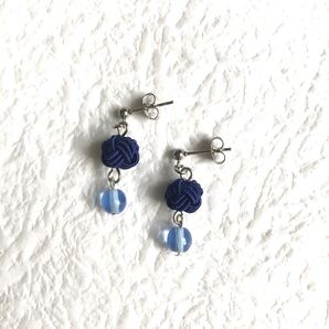 水引 あわじ玉結びピアス・紺色 アレルギー対応ピアス