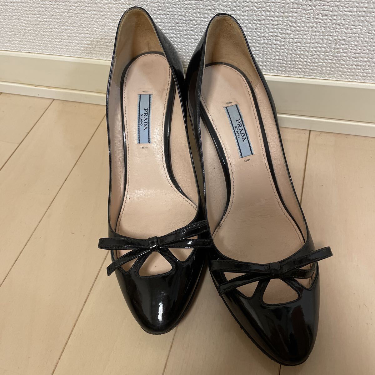 ヤフオク! -「プラダ 37.5」(女性用) (靴)の落札相場・落札価格