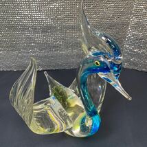 ★大阪堺市/引き取り可★MULTI GLASS マルティグラス 白鳥？ 鳳凰？ スワン 鳥 ガラス工芸 置物 ハンドクラフト 青 黄 硝子 インテリア★_画像2