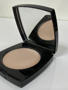  Chanel POUDRE LUMIERE PRESSEE 02 PLEIN JOUR Chanel Pooh duru lumiere pre se face powder foundation remainder amount many 