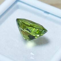 天然 ペリドット ルース 3.420ct オーバルカット 裸石 宝石 新品未使用_画像3