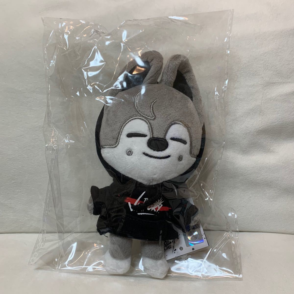 SKZOO Wolf Chan バンチャン ぬいぐるみ - badvehicle.com 公式超安い SKZOO ぬいぐるみ Straykids Chan Wolf バンチャン キャラクターグッズ