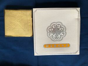 中国　刺繍ハンカチ　２箱（各１枚入り）