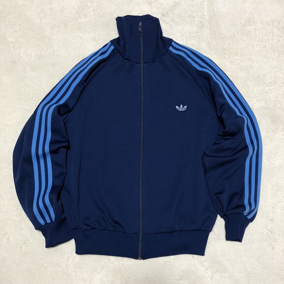 ヤフオク! -「adidas ads」の落札相場・落札価格