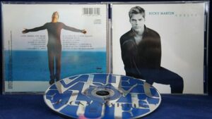 14_03011 Vuelve / Ricky Martin