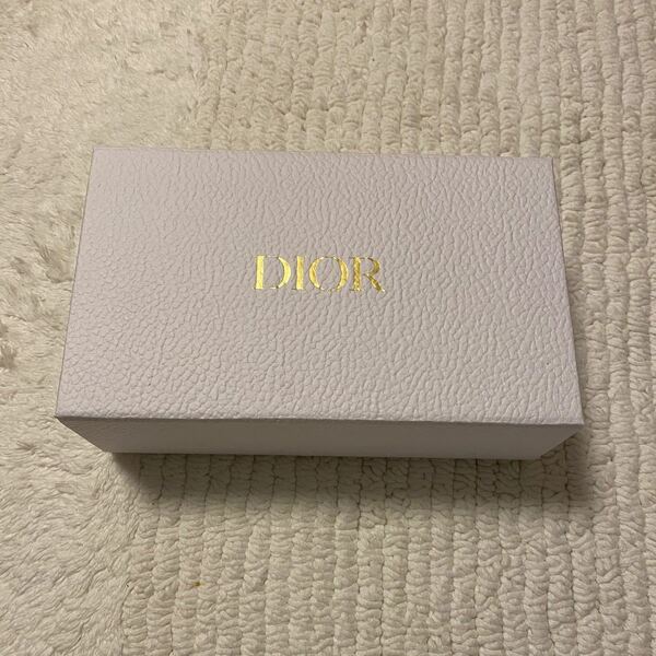 クリスチャンディオール　空箱　ギフトボックス　ホワイト　DIOR