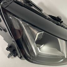 M 35-5-2美品　アウディ　TT　8S マトリクス　LED　8S0.941.036.C 8S0941036_画像5