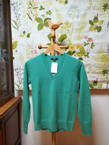 UNIQLO ユニクロ カシミヤVネックセーター（長袖）レディースＳサイズ緑色
