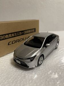 1/30 トヨタ 新型カローラ セダン　COROLLA カラーサンプル 非売品 ミニカー　シルバーメタリック