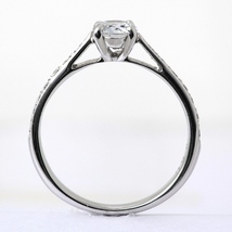 婚約指輪 安い プラチナ ダイヤモンド リング 1.0カラット 鑑定書付 1.003ct Fカラー VS2クラス 3EXカット H&C CGL_画像2
