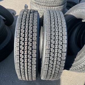 235/70R22.5 中古　再生　激安美品　2本セット：20000円