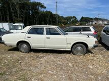 トヨタ　クラウン　部品車　デイーセル車　書類無し　マニアル_画像2