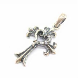 A39[2003]SV925 silver 925 Cross Heart zirconia pendant top accessory necklace top silver[566204000001]