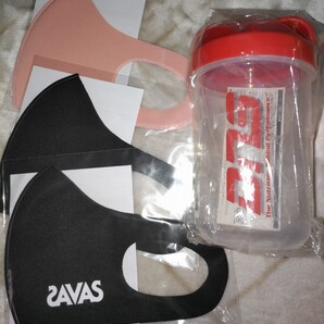 DNSプロテインシェーカーとザバスオリジナルマスク ピンクとブラックのセット