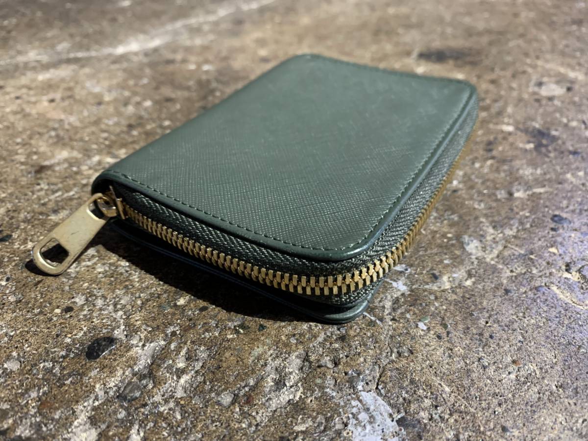 APC アーペーセー コンパクトウォレット グリーン 小物 折り財布