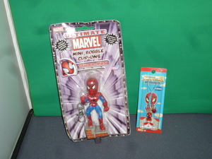 b* unused *2002 MARVEL Spider-Man MINI BOBBLE CLIP-ONS. Hokkaido netsuke strap 