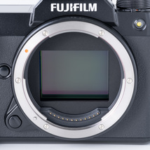 【新品】FUJIFILM フジフイルム GFX50S II ボディ_画像9