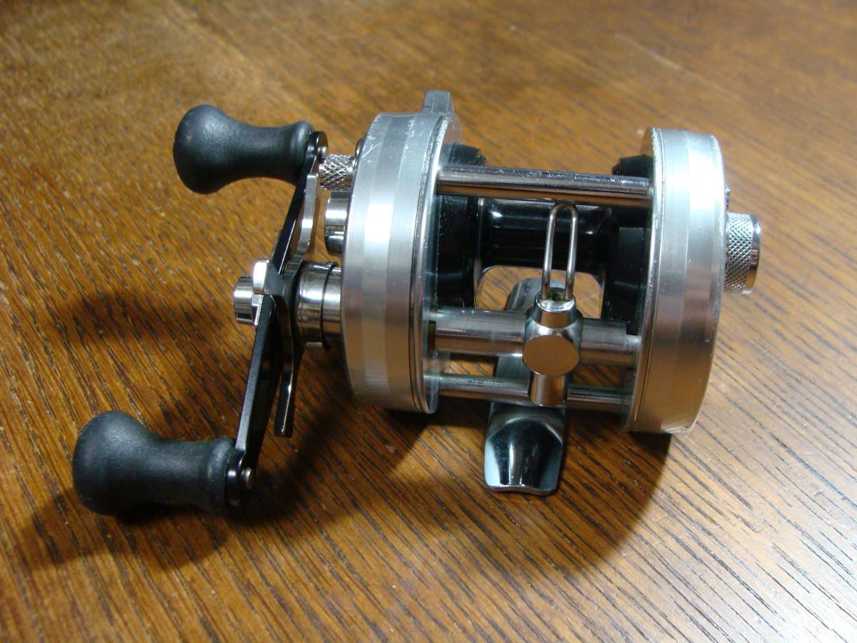 ABU アブ 2500C シルバー フットナンバー 89-0 89-90 www.club51.mx