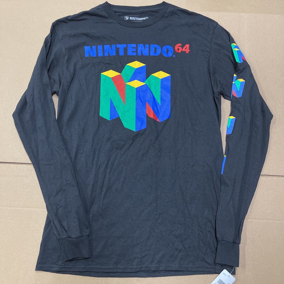 Nintendo64 ロングtシャツ 公式シール付き 任天堂 トップス Tシャツ