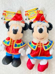 新品 未使用 タグ付 ディズニーランド TDL ディズニークリスマス ファンタジー サンタヴィレッジ 30周年 ミッキー ミニー ぬいぐるみバッジ