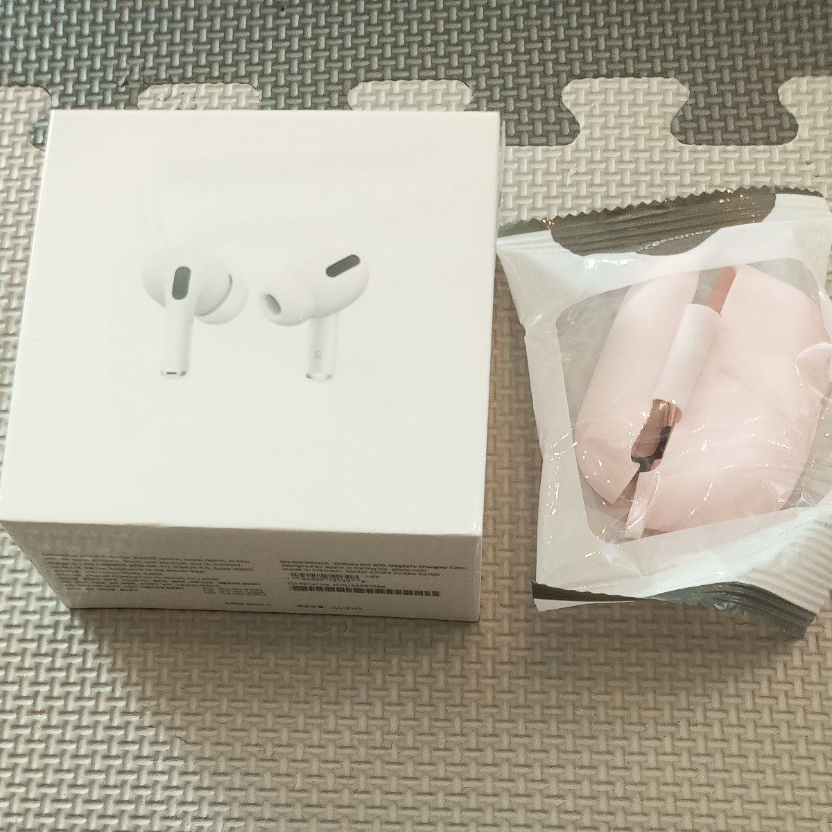 Airpods Pro 第一世代 箱付き 試用期間1年 apple storeで購入