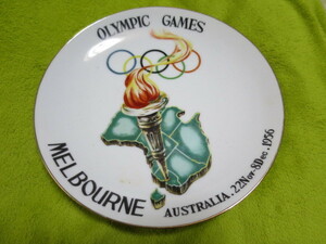 メルボルン　オリンピック1956　記念皿　オーストラリアで入手。五輪　競技大会　カンガルー　コアラ