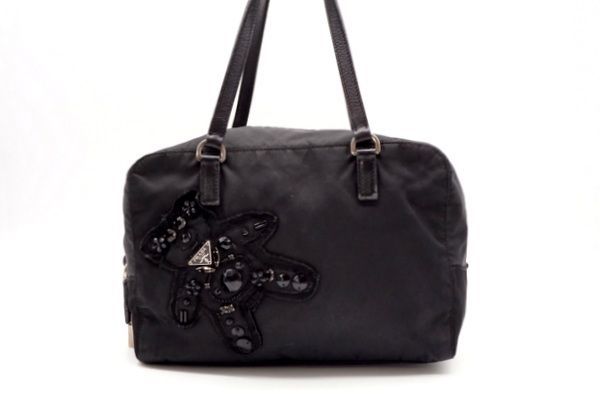 ヤフオク! -「prada くま バッグ」の落札相場・落札価格