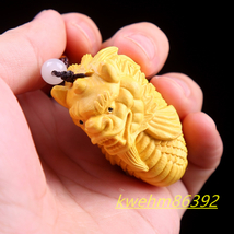 木彫り 置物 魚竜のペンダント 精密彫刻 柘植材 文遊び工芸品_画像3