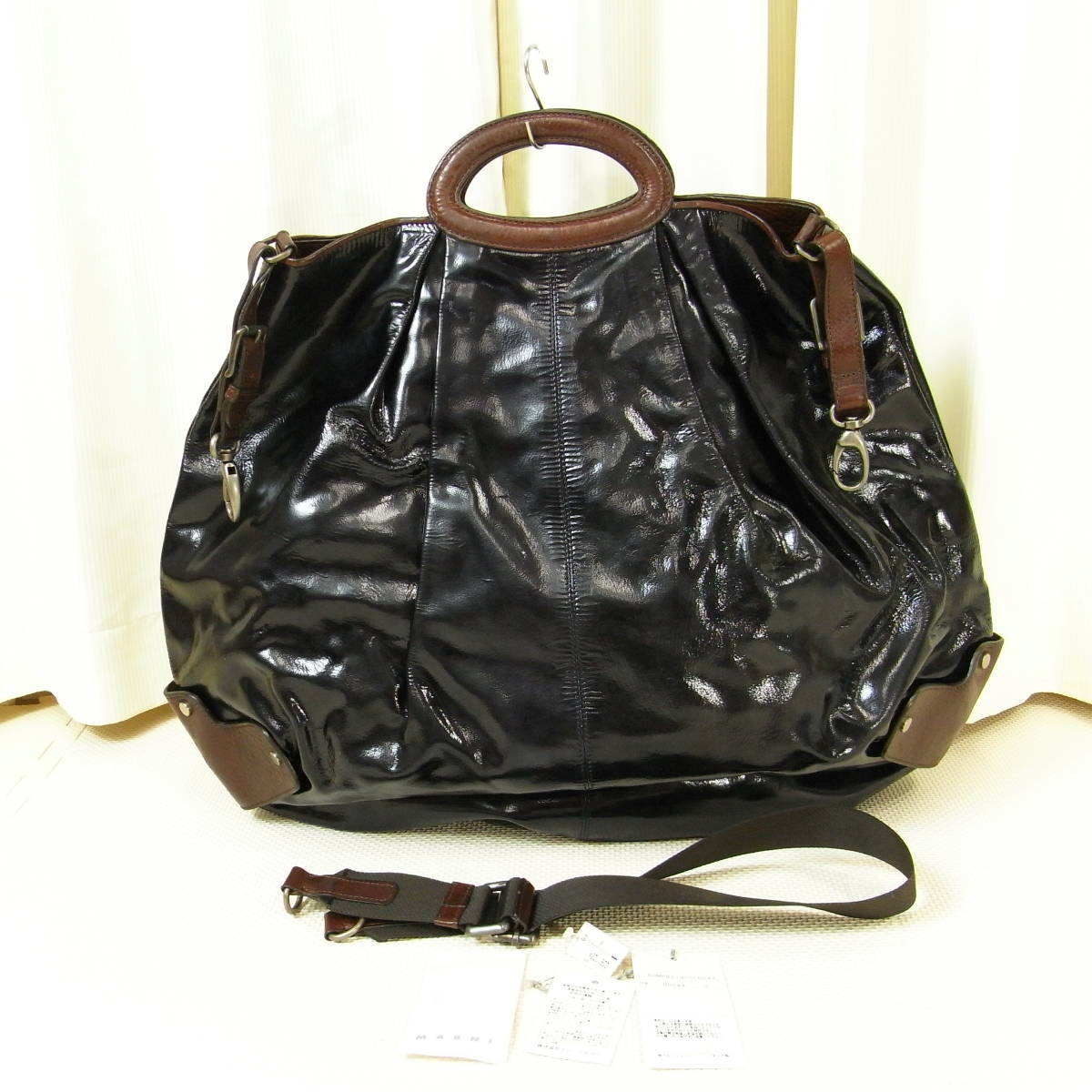 ヤフオク! -「ショルダーレザーバッグ」(マルニ)の中古品・新品・古着一覧