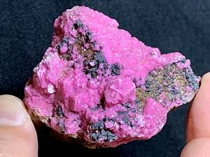 コバルト方解石（コバルト・カルサイト）・80g（アフリカ・コンゴ産鉱物標本）