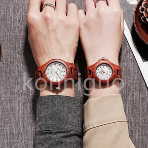 ■送料無料／人気推薦 木製シンプル腕時計！メンズ おしゃれ 珍しい 変わってる デザイン 男性 多機能 日付 アンティーク SB03