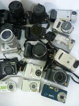 40928-1 ジャンク　大量　26個　デジタルカメラ 一眼レフカメラ　OLYMPUS CANON Panasonic FUJIFILM など デジカメ _画像7