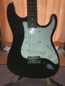  примерно 30 год передний . Japan Vintage Fender Stratocaster 