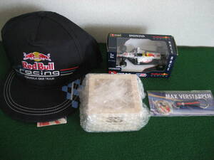 *** 2021 Red Bull (feru start  pen ) goods 4 point set ***