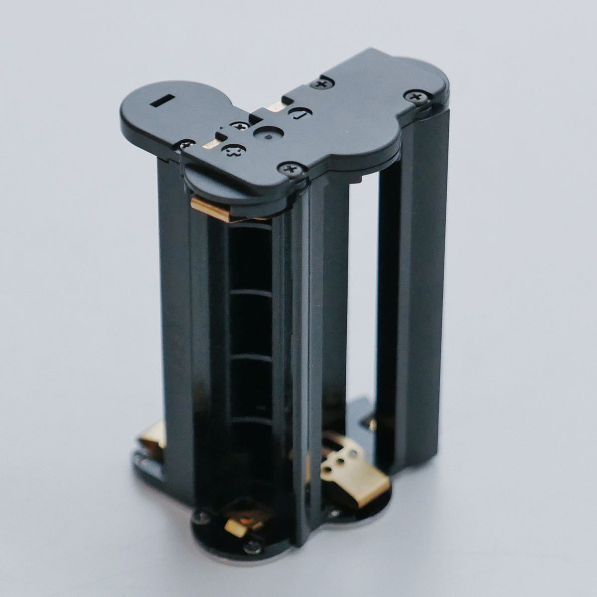 ペンタックスKr 39100単三電池ホルダーアダプターD-BH109(品) univ