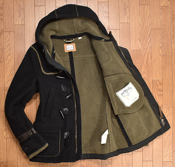 クーポンで半額☆2280円! 新品タグ付き DIESELBLACKGOLD ライナー