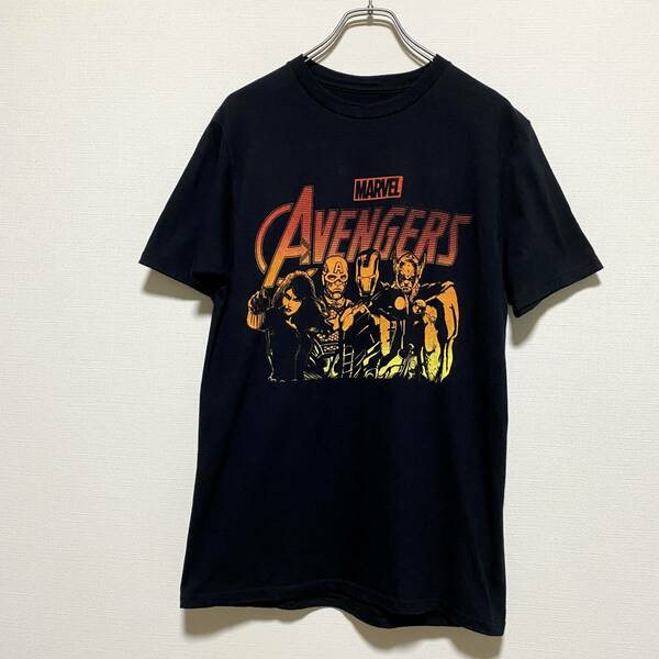 アメリカ古着　マーベル　アベンジャーズ　アイアンマン　ブラックウィドウ　マイティーソー　半袖Tシャツ　【E234】