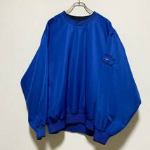 アメリカ古着　プルオーバージャケット　ブルー　ポリエステル　無地　刺繍　【Z51】_画像1